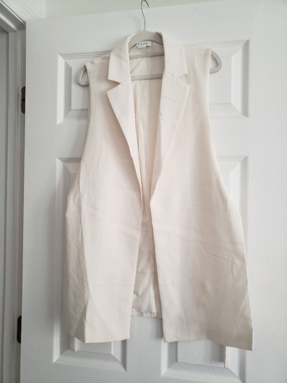 Nicole Miller size 2 cream jacket tuxedo blazer style